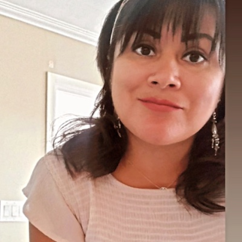 Meet your Posher, Mayi